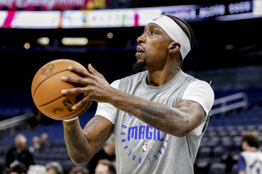 前锋李明 前锋李明